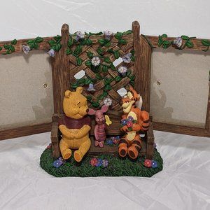 Walt Disney Theme Parks Pooh 3D Double Photo Frame Tigger Piglet bench garden